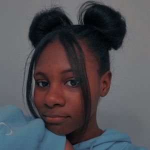 Meet your Posher, Kaylah